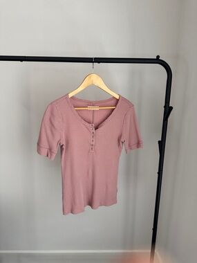 Lucky Brand Mauve Ribbed Henley Short Sleeve Top
